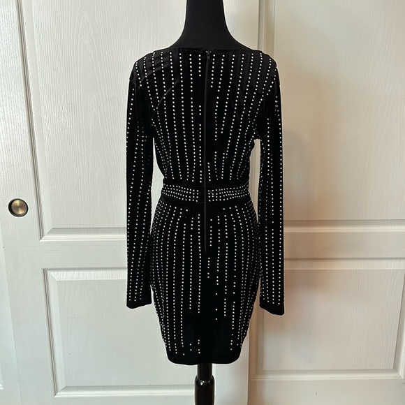 WINDSOR BLACK VELVET STUDDED V NECK WRAP LONG SLEEVE DRESS - Picture 2 of 11